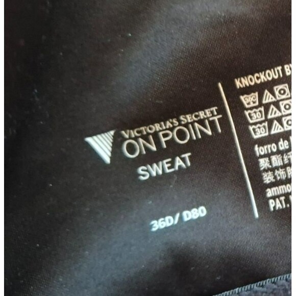 EUC! Incredible By Victorias Secret On Point Sweat Black Sports Bra, Size 36D - Picture 3 of 4